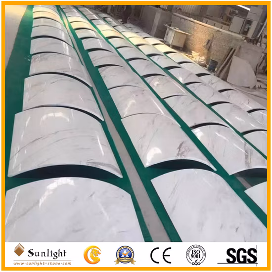 Colonnes romaines en pierre de granit de marbre poli, colonnes en marbre blanc Volakas